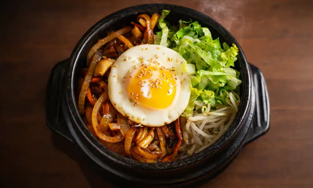 Chinese-inspired noodle dishes at Banza Winnipeg